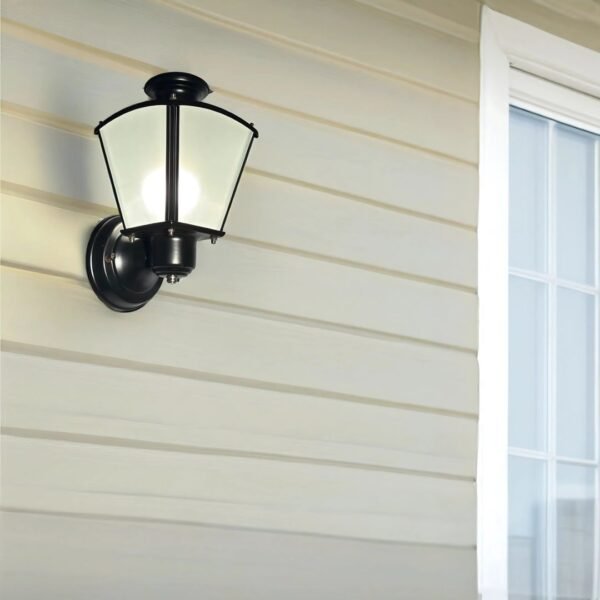 Eterna Wall Light