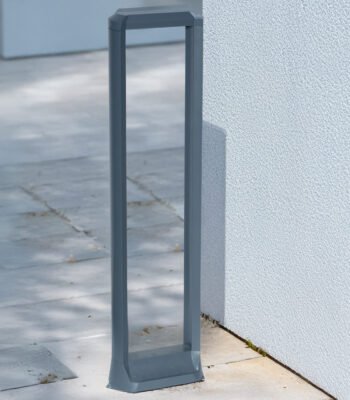 Svelte bollard light scaled