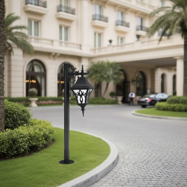 Victorian Outdoor Pathway Regal Bollard Light (3 ft Mild-Steel Pole Lamp)