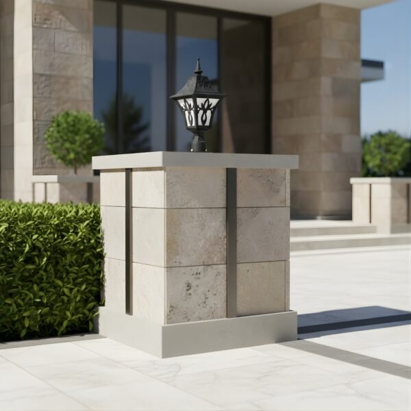 Victorian Design Outdoor Regal Gate Light