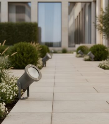 ul 3320 spike light day view