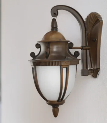 vogue lamp wall light off