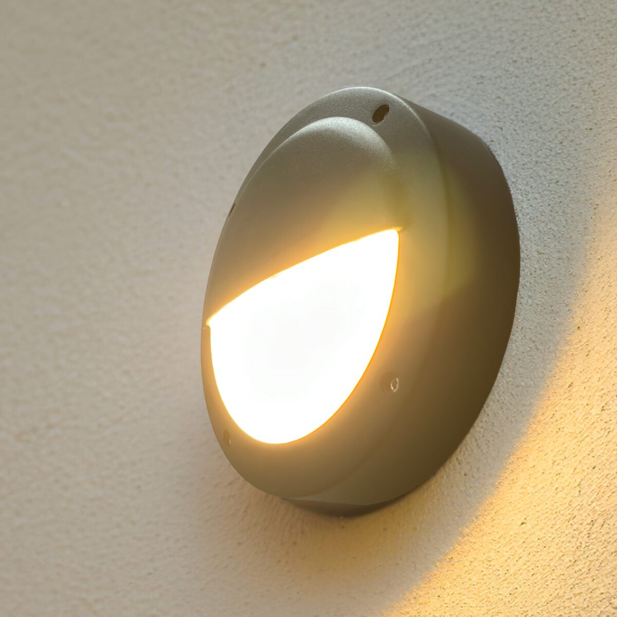 Halo Bulkhead light Half scaled