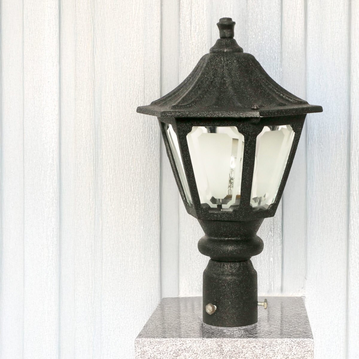 eclipse gate light scaled