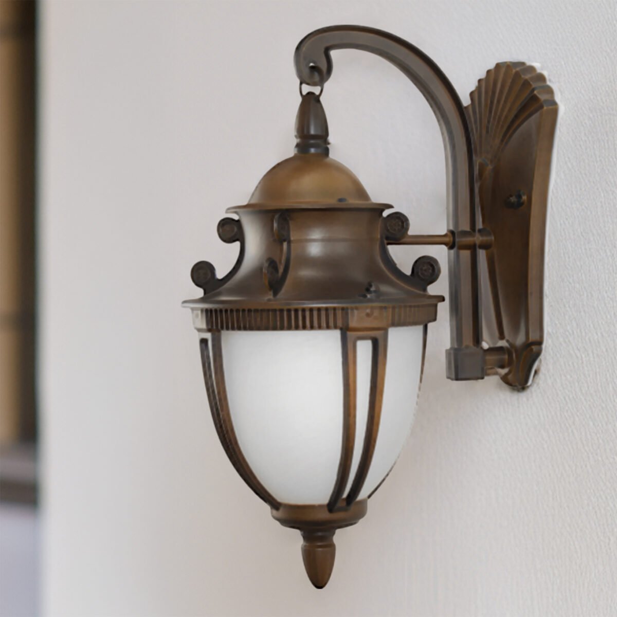 vogue lamp wall light scaled